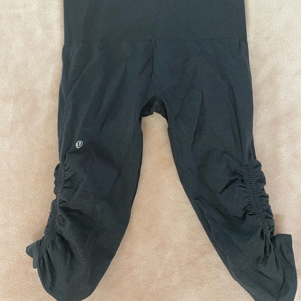 Lululemon dark grey tights